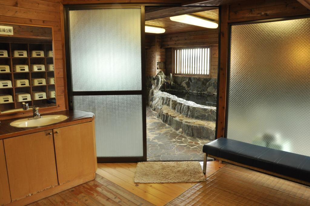Kōchi 吉万旅馆酒店 外观 照片