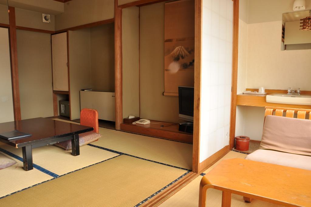 Kōchi 吉万旅馆酒店 外观 照片