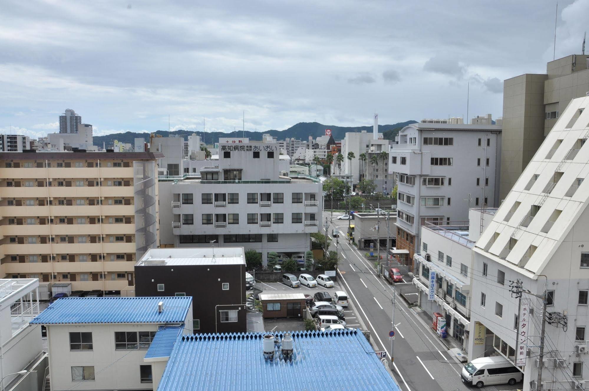 Kōchi 吉万旅馆酒店 外观 照片